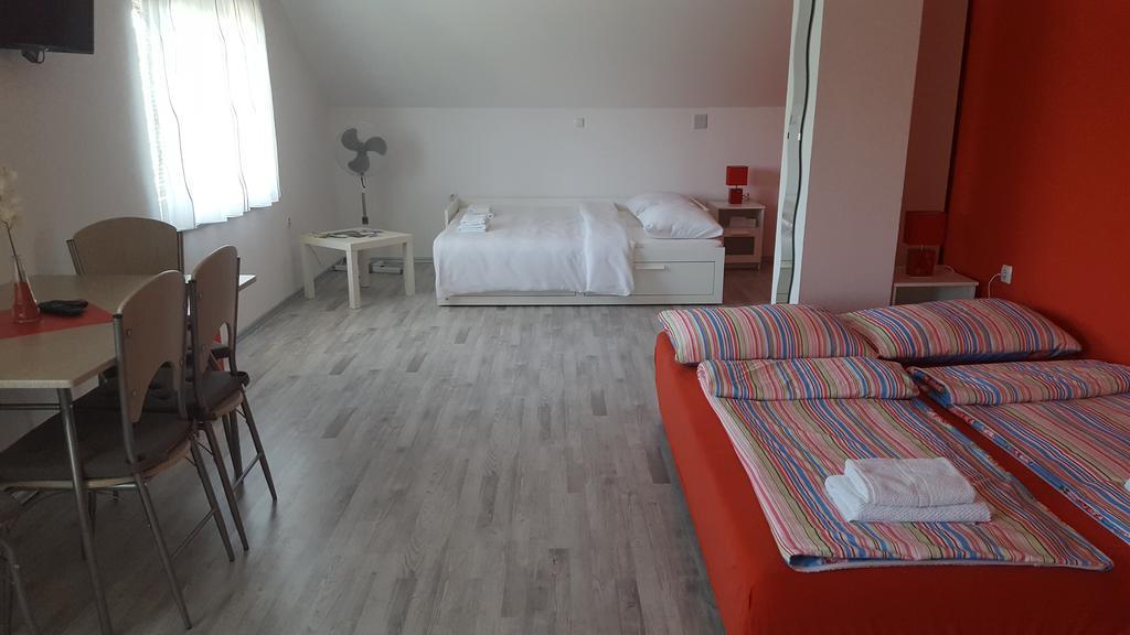 Studio Apartments Ante Rakovica Ngoại thất bức ảnh