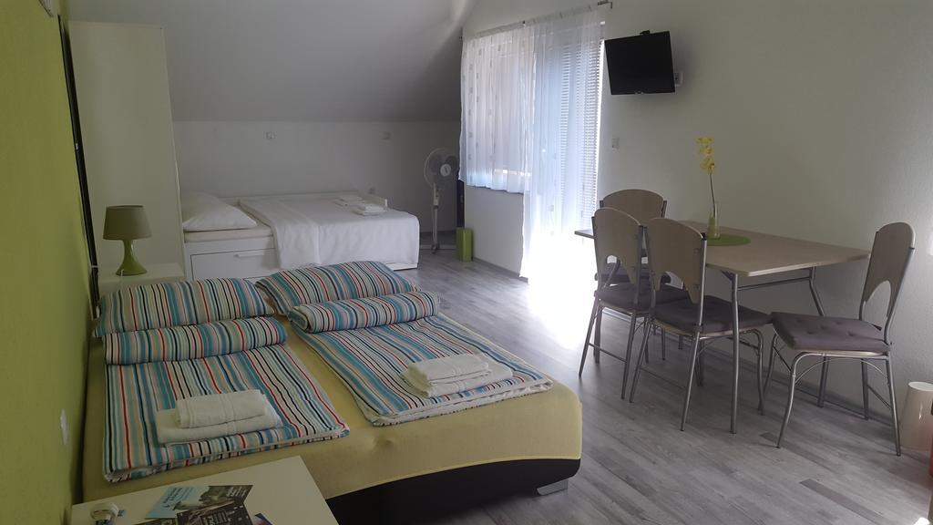 Studio Apartments Ante Rakovica Ngoại thất bức ảnh