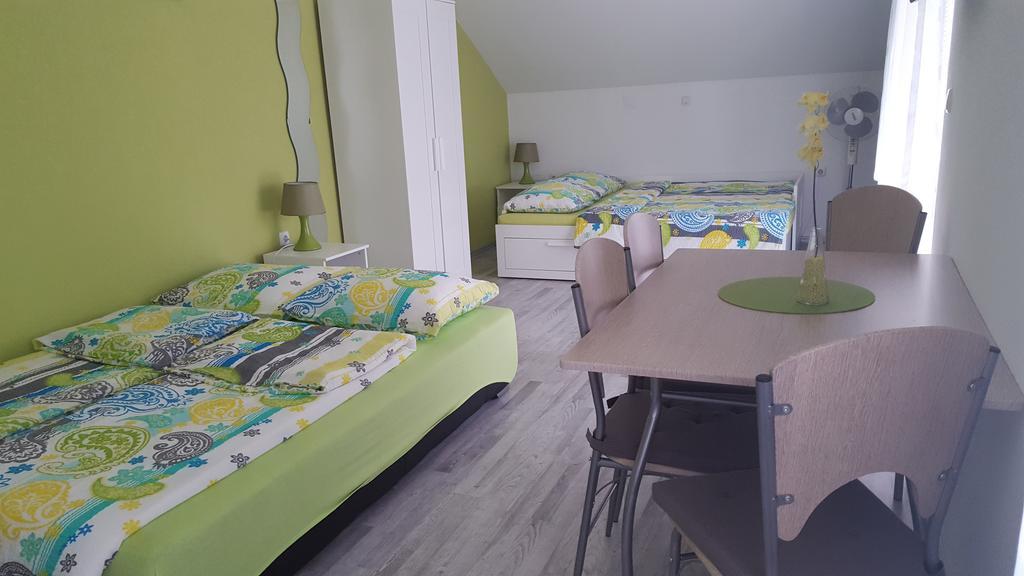 Studio Apartments Ante Rakovica Ngoại thất bức ảnh